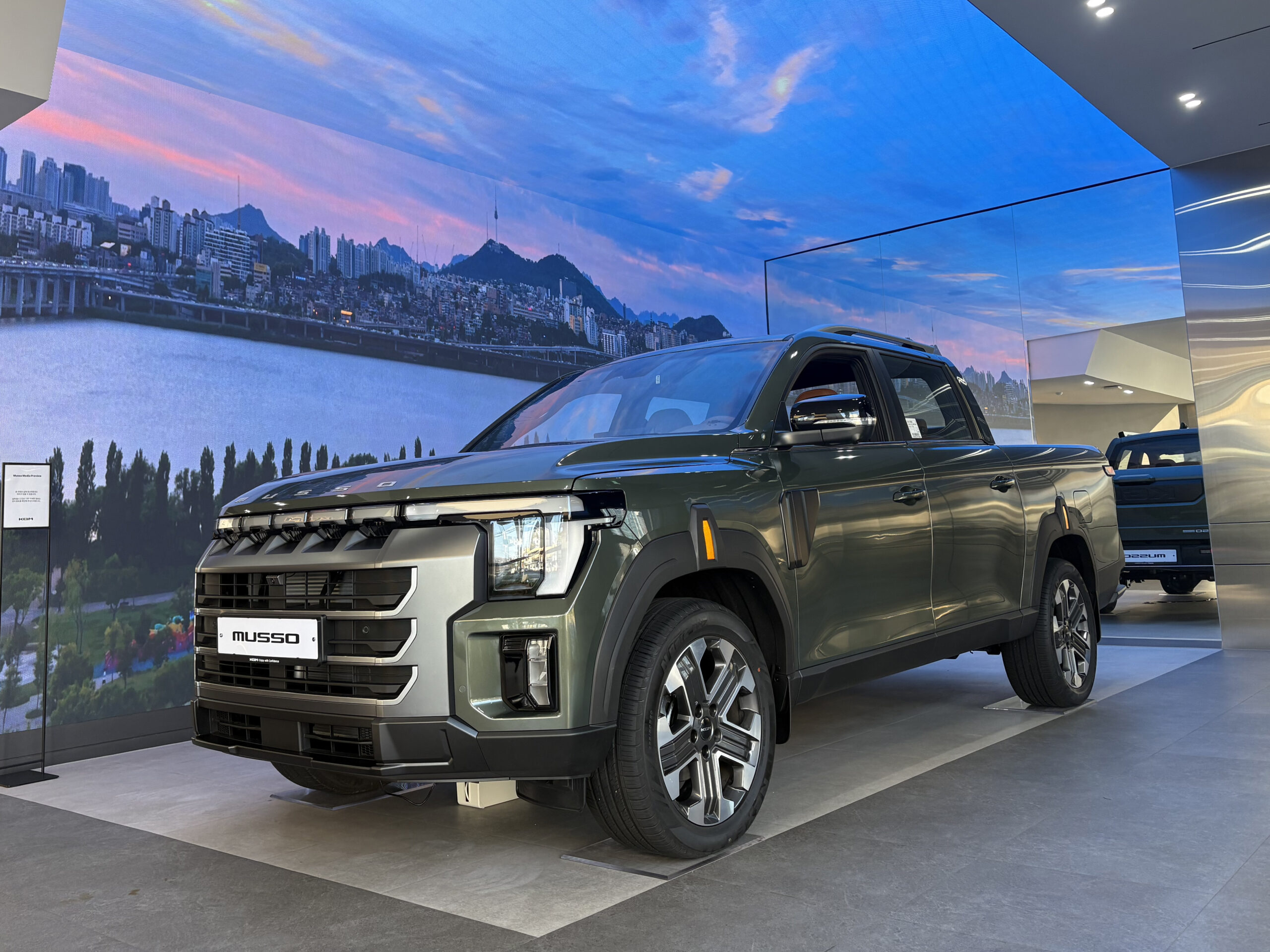 KGM, 정통 픽업 ‘무쏘’ 공개